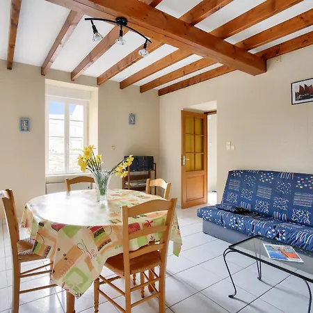 Grand Jardin Et Calme Au Coeur Des Cotes-d'armor Holiday home