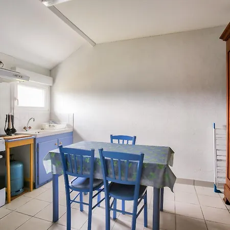 Holiday home Grand Jardin Et Calme Au Coeur Des Cotes-d'armor *